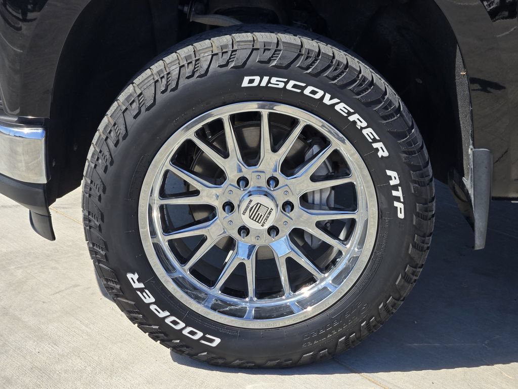 Used 2020 Chevrolet Silverado 1500 LTZ w/ LTZ Premium Package AWD/4WD image 14