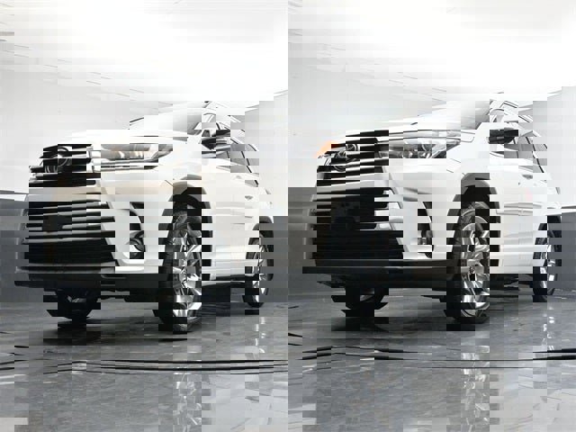 Used 2017 Toyota Highlander Limited image 41