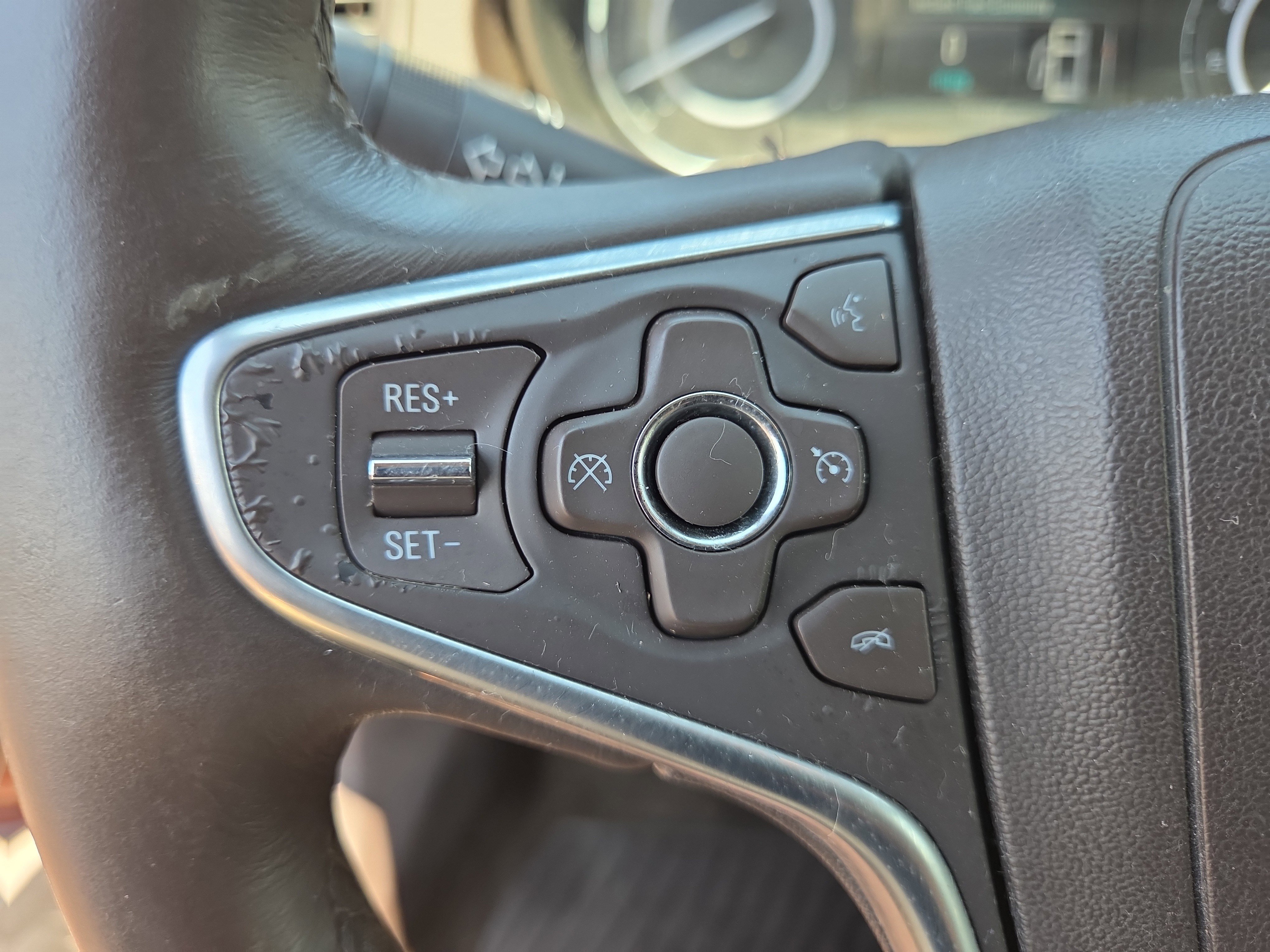 Used 2016 Buick Regal image 30