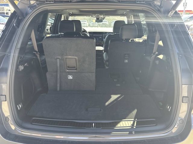 Used 2025 Jeep Grand Cherokee L Limited w/ Black Appearance Package image 7