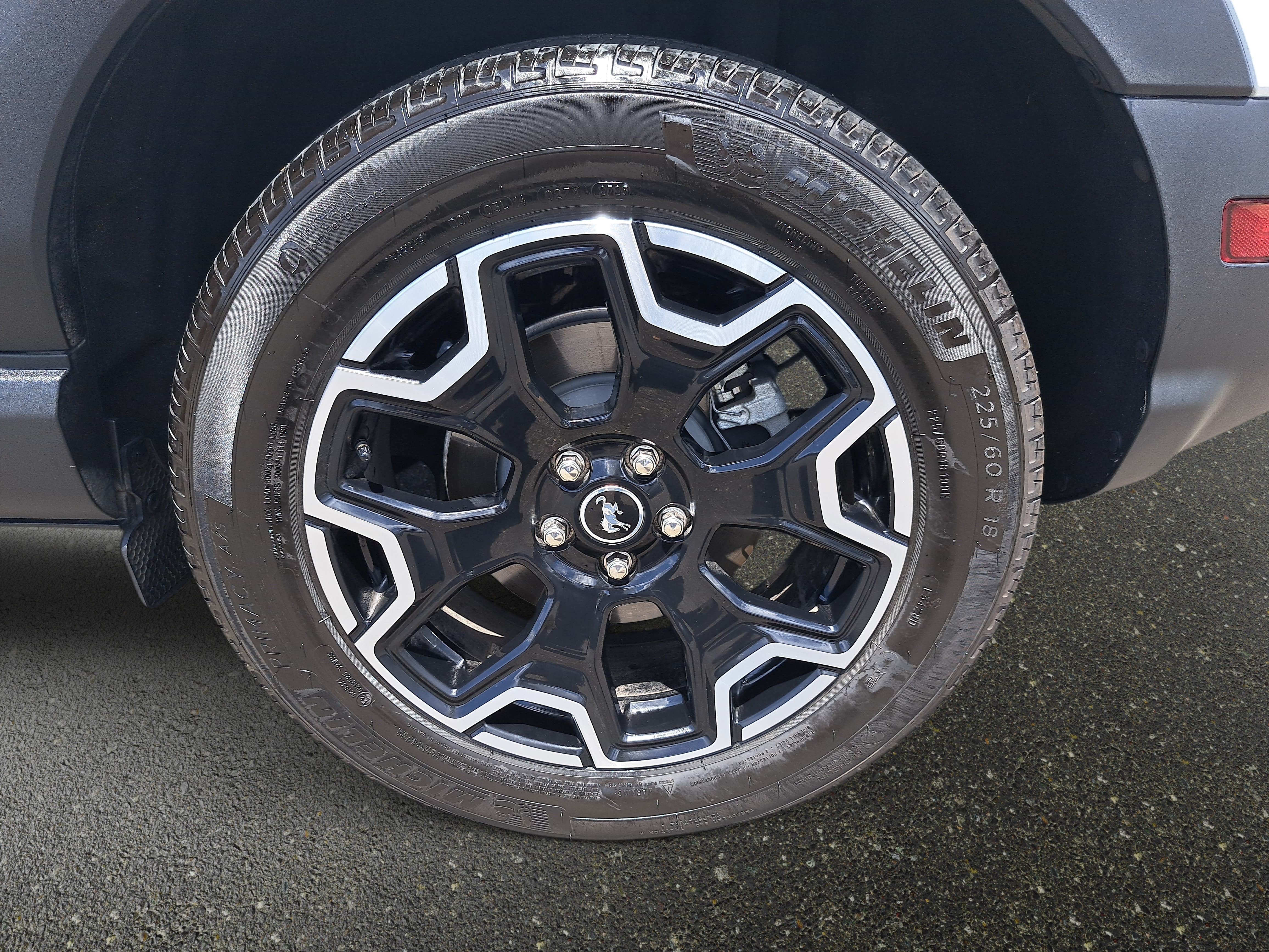Used 2025 Ford Bronco Sport Outer Banks w/ Outer Banks Tech Package+ AWD/4WD image 32
