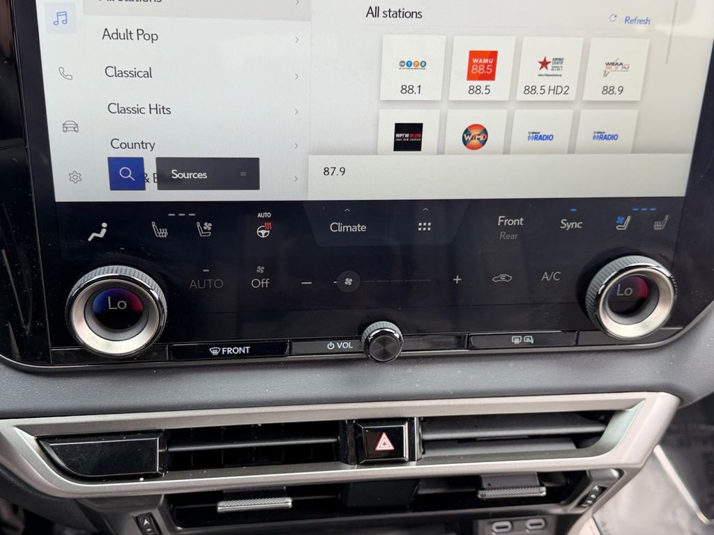 Used 2024 Lexus RX 350 AWD image 22