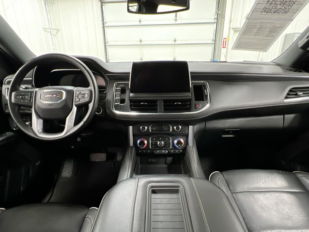 Used 2024 GMC Yukon XL SLT image 10