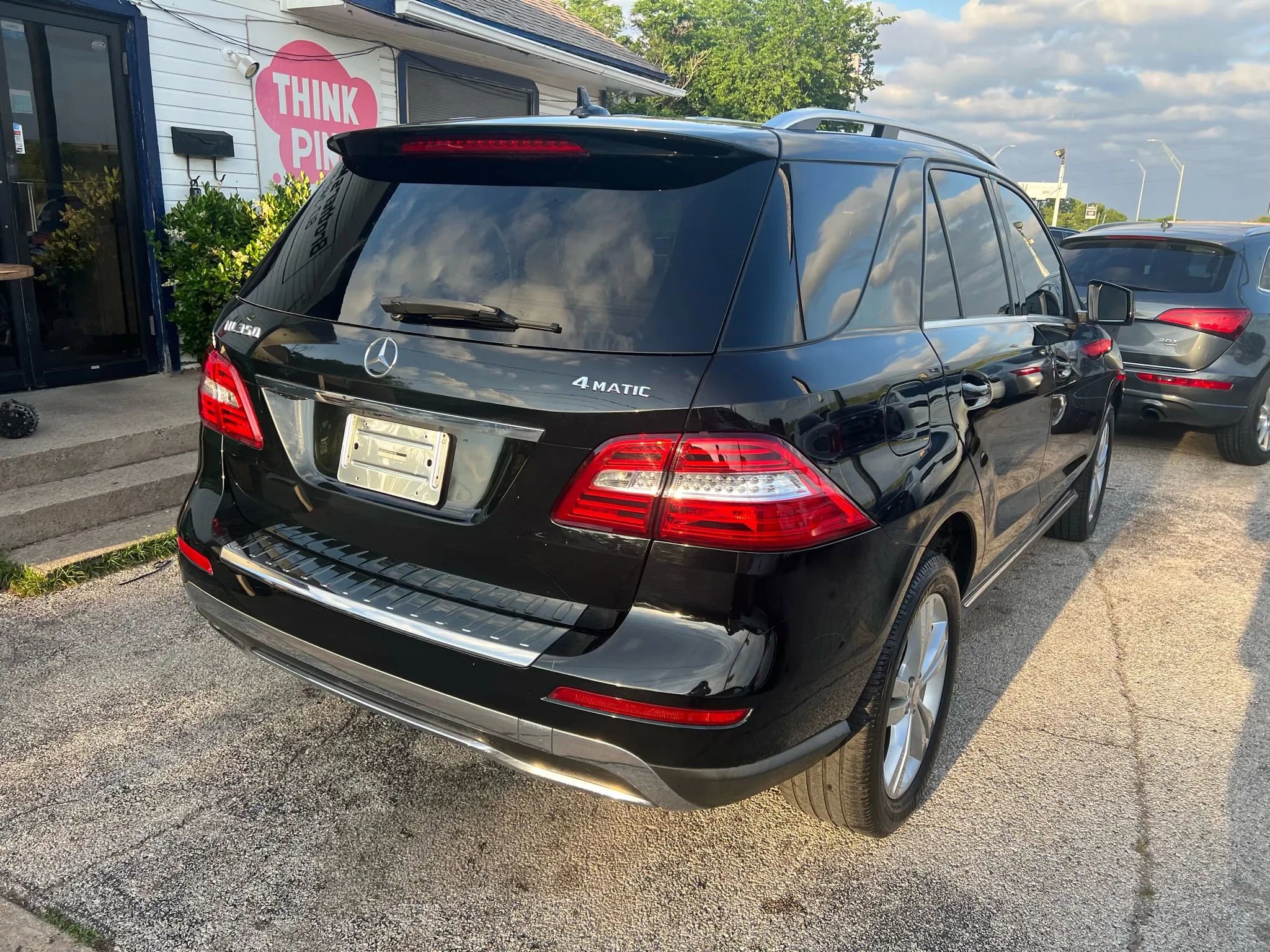 Used 2015 Mercedes-Benz ML 350 4MATIC w/ Premium 1 Package image 6