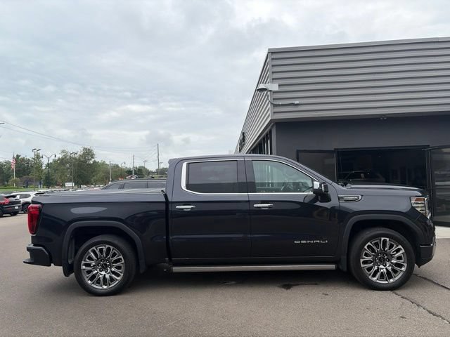 Used 2023 GMC Sierra 1500 Denali Ultimate AWD/4WD image 2