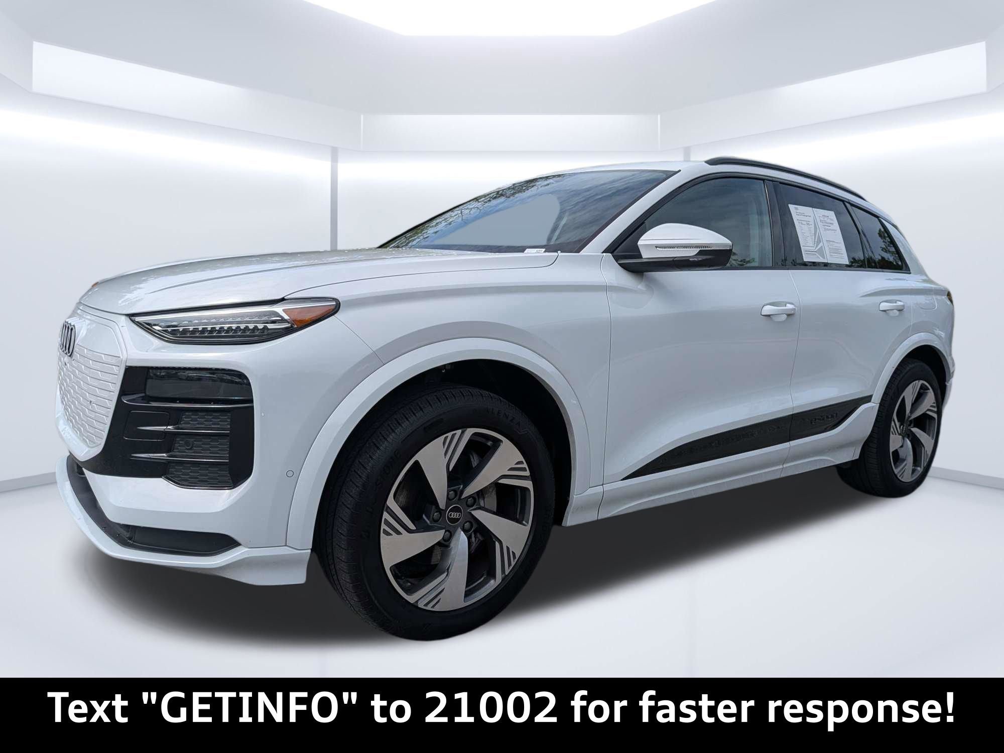 Used 2025 Audi Q6 e-tron Premium Plus w/ Premium Plus AWD/4WD image 6