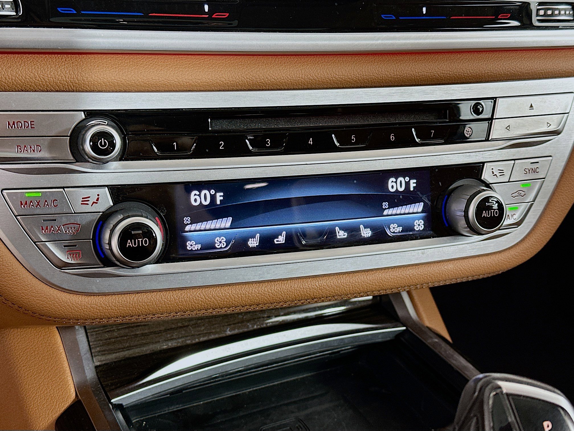 Used 2020 BMW 740i xDrive w/ Cold Weather Package image 24