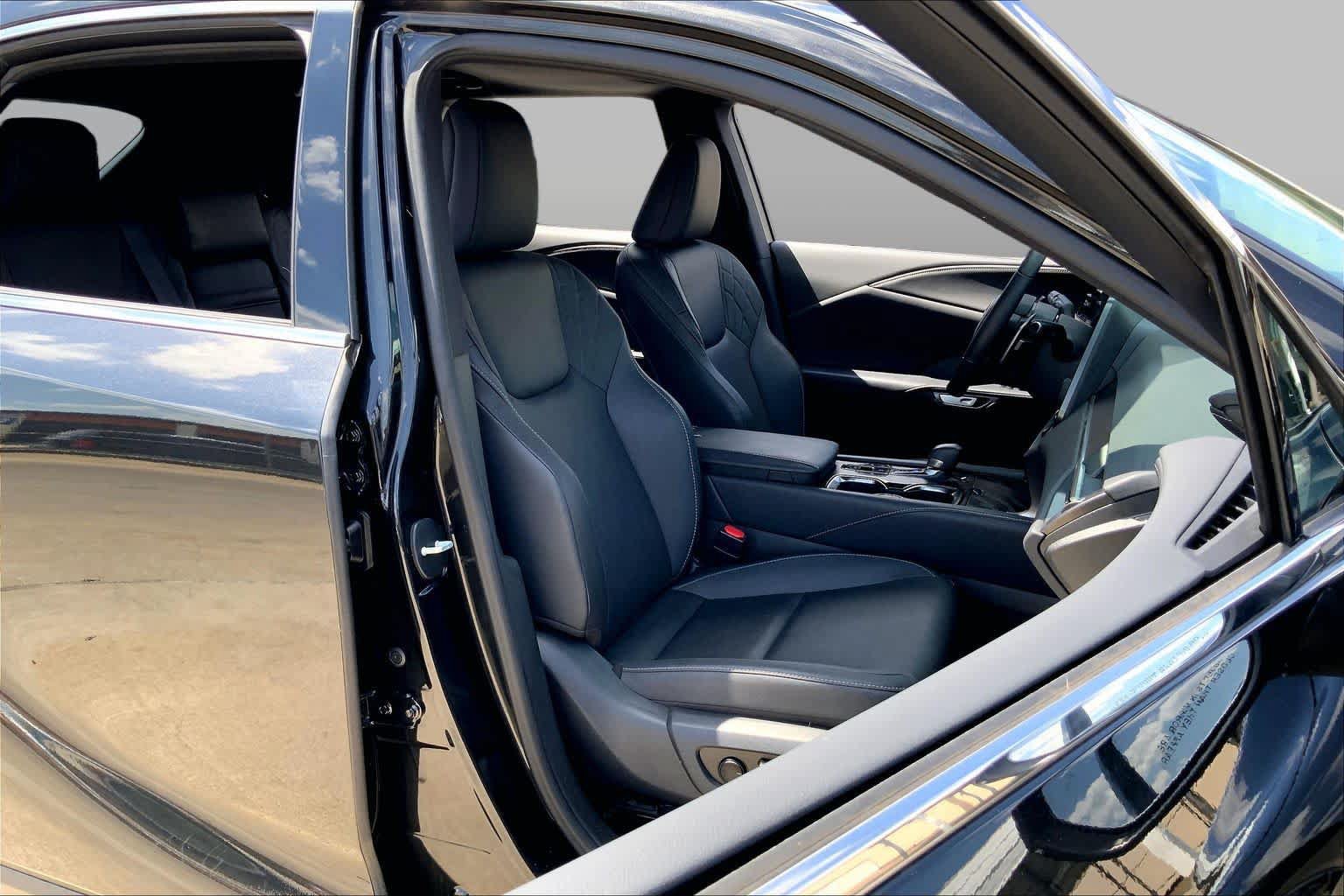 Used 2024 Lexus RX 350h w/ Accessory Package (Z1) AWD/4WD image 9