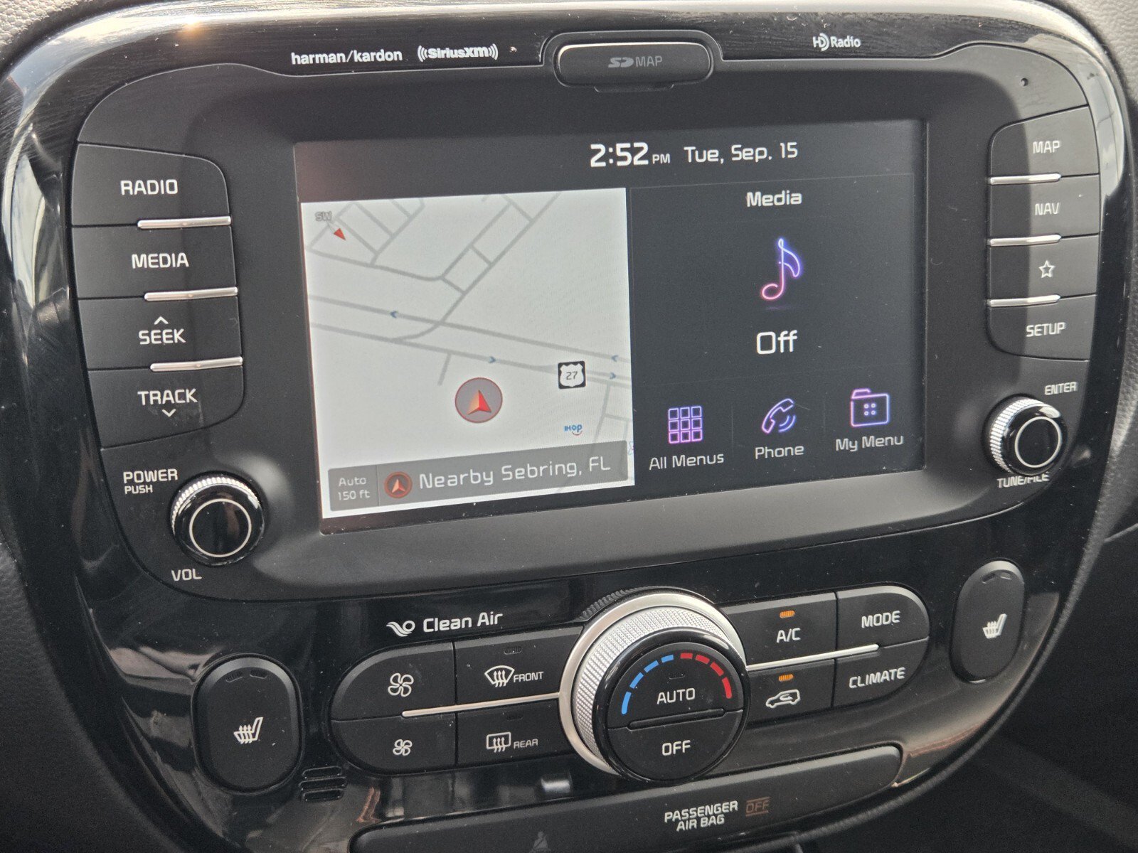 Used 2018 Kia Soul ! w/ Tech Package FWD image 18