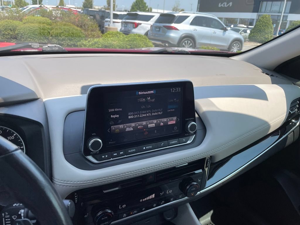 Used 2023 Nissan Rogue SL AWD/4WD image 16
