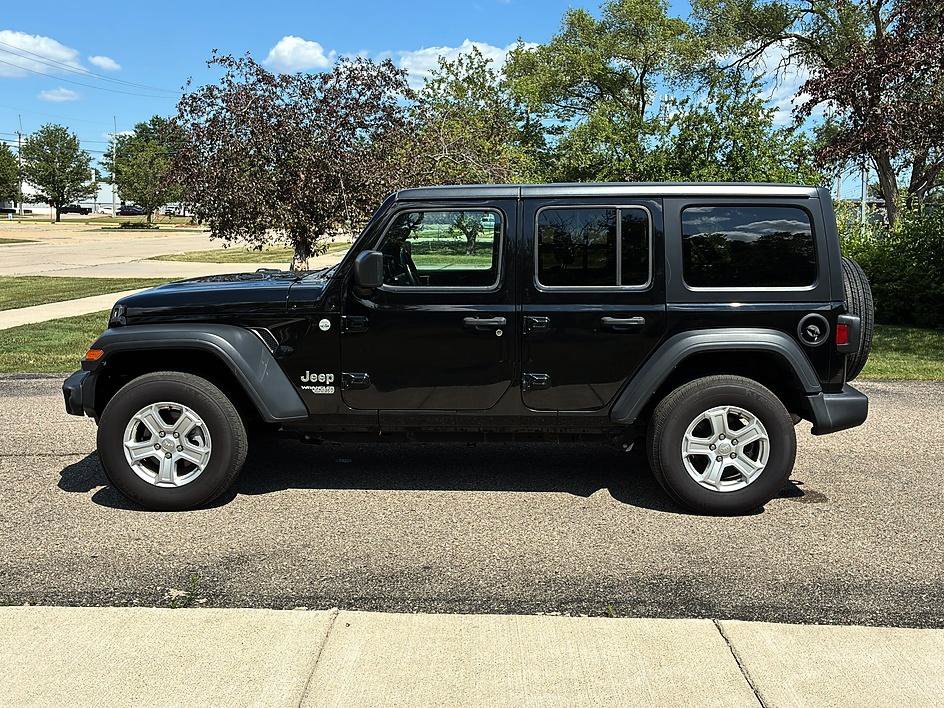 Used 2020 Jeep Wrangler Unlimited Sport S AWD/4WD image 4