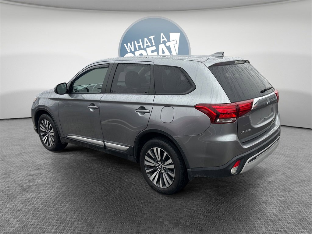 Used 2020 Mitsubishi Outlander SE image 6