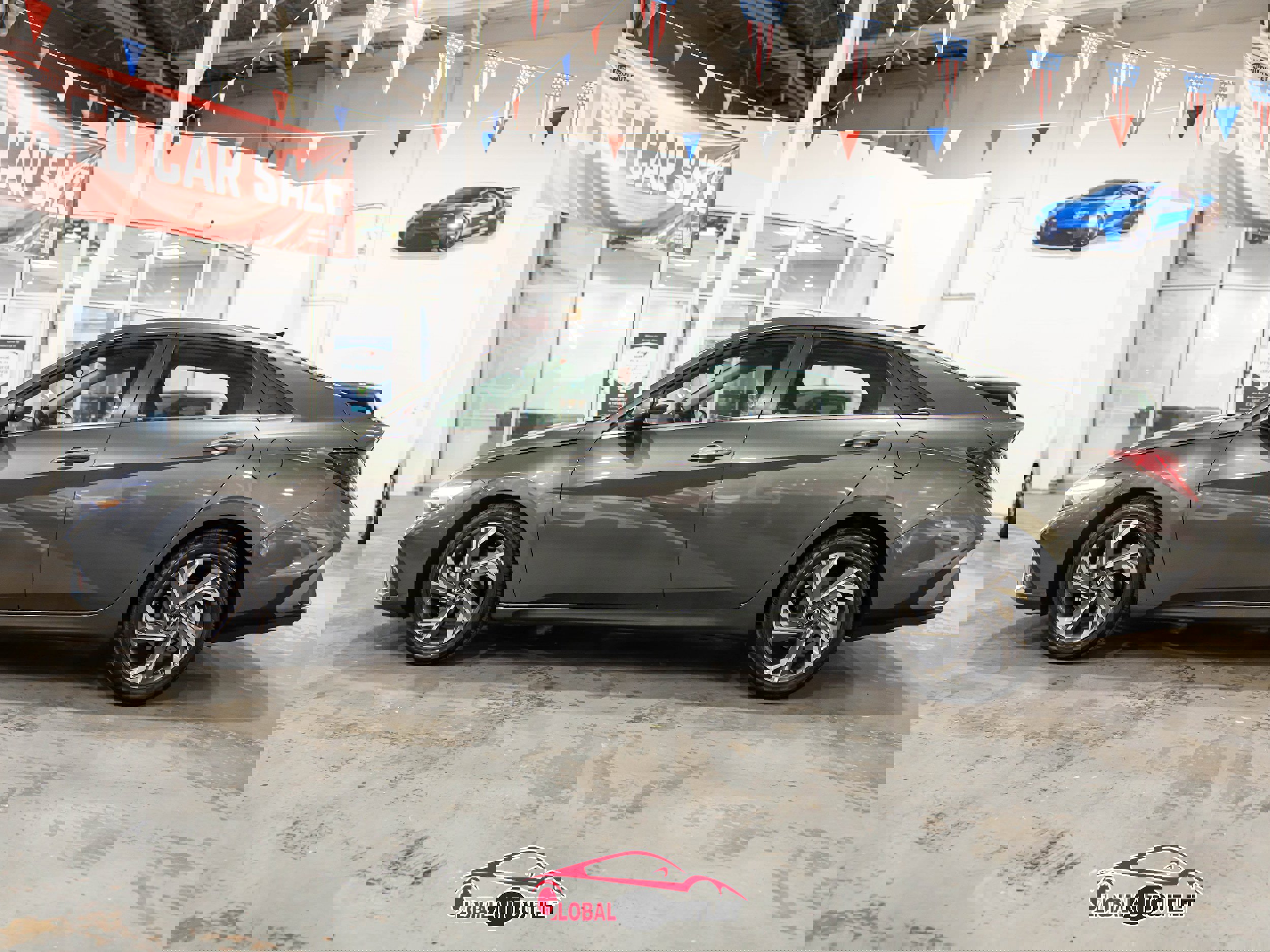 Used 2025 Hyundai Elantra SEL image 4