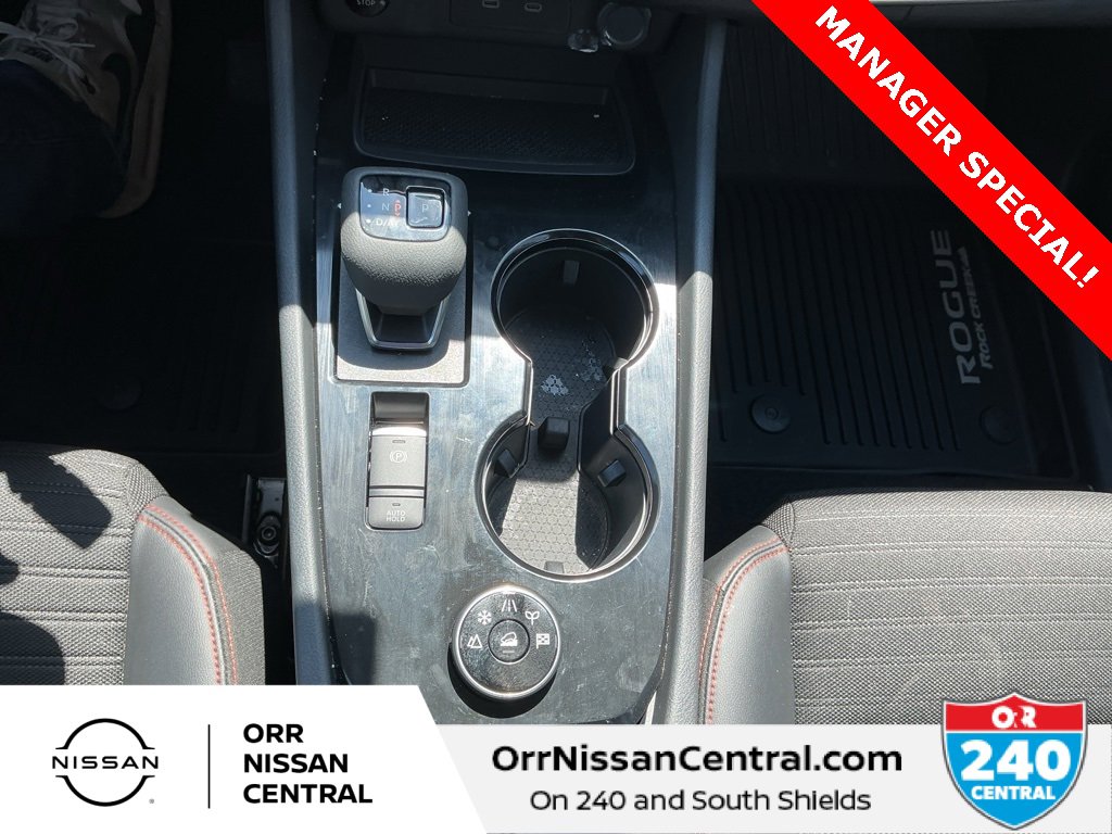 Certified 2025 Nissan Rogue SV image 26
