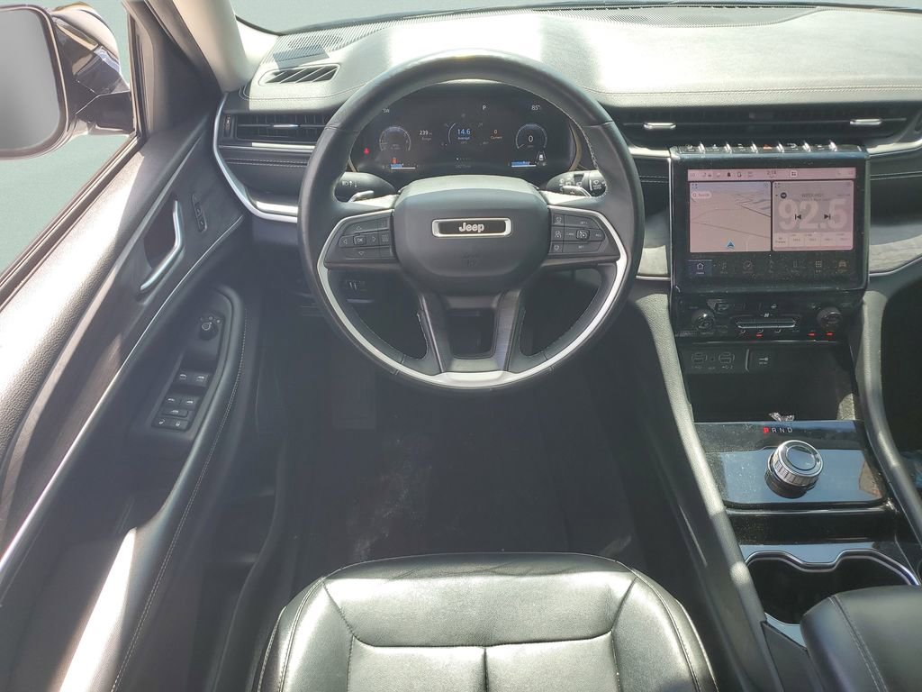 Used 2022 Jeep Grand Cherokee L Limited image 15