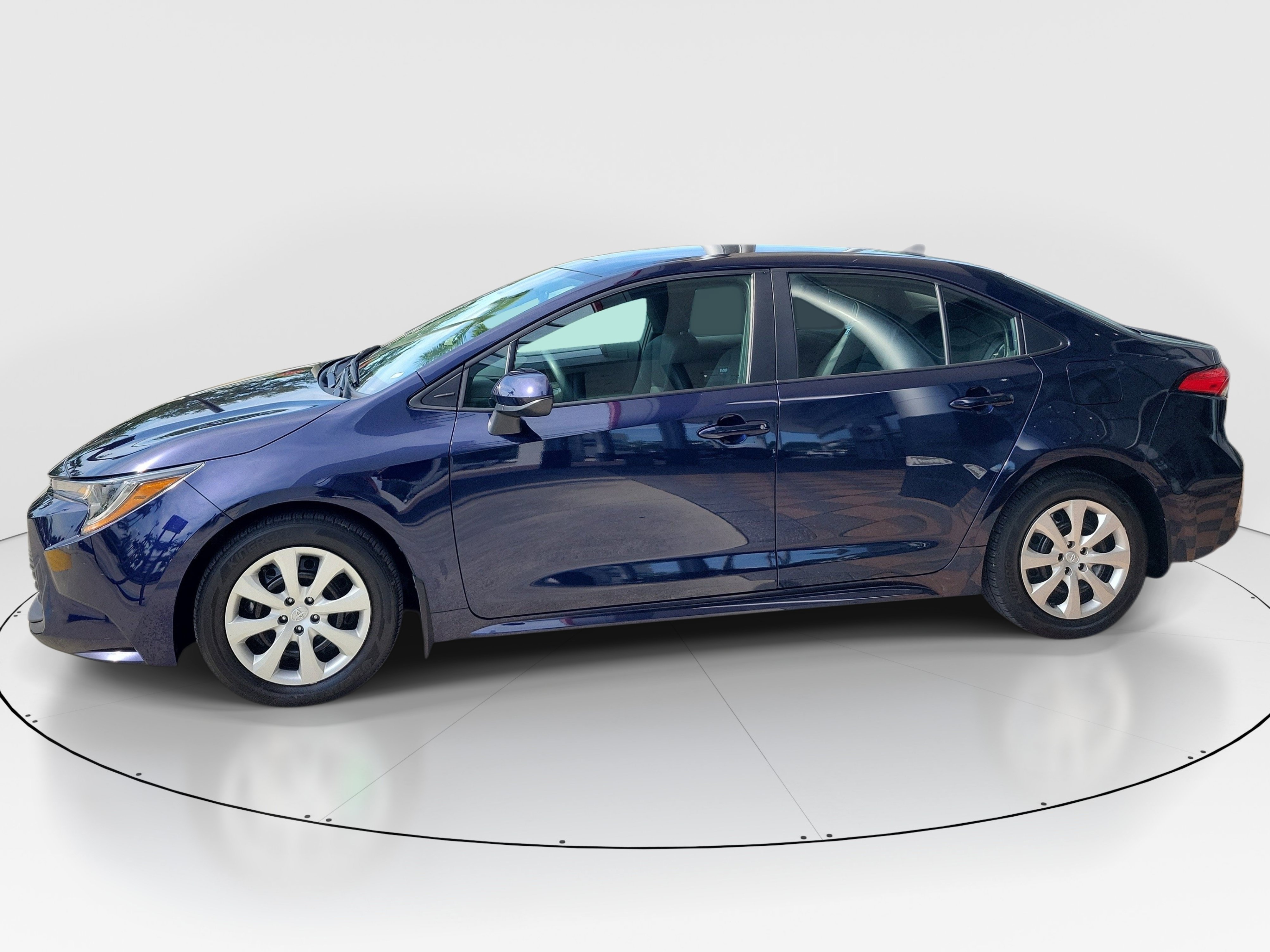 Certified 2024 Toyota Corolla LE FWD image 4