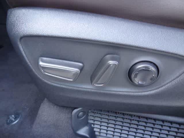 Certified 2023 Toyota Sienna Platinum AWD/4WD image 7