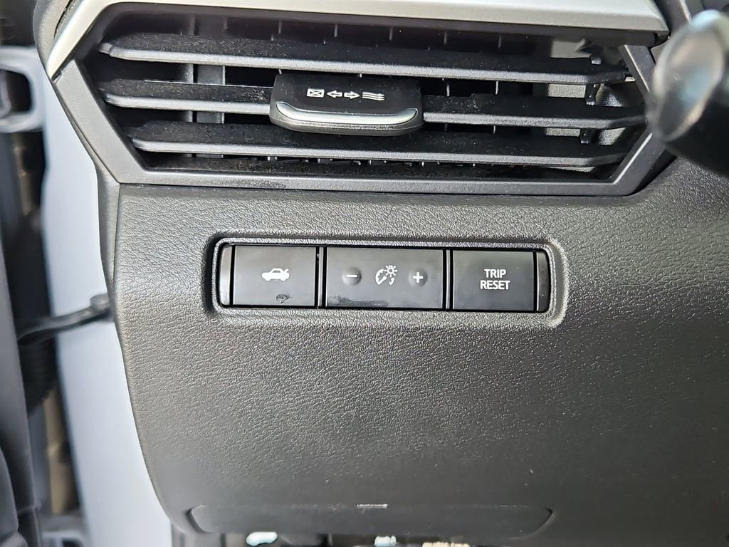 Used 2024 Nissan Altima 2.5 SR image 13