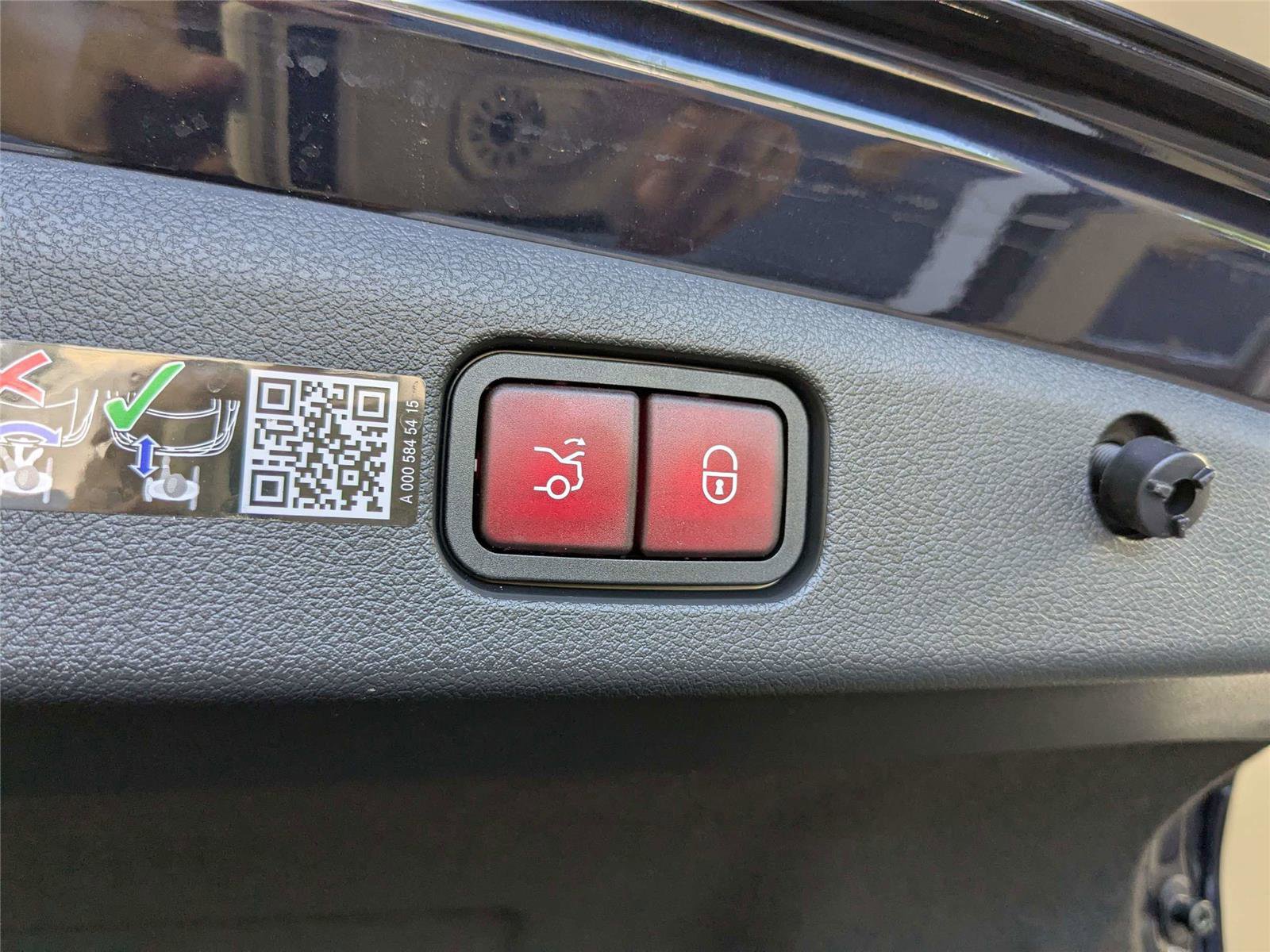 Used 2026 Mercedes-Benz E 350 Sedan image 8