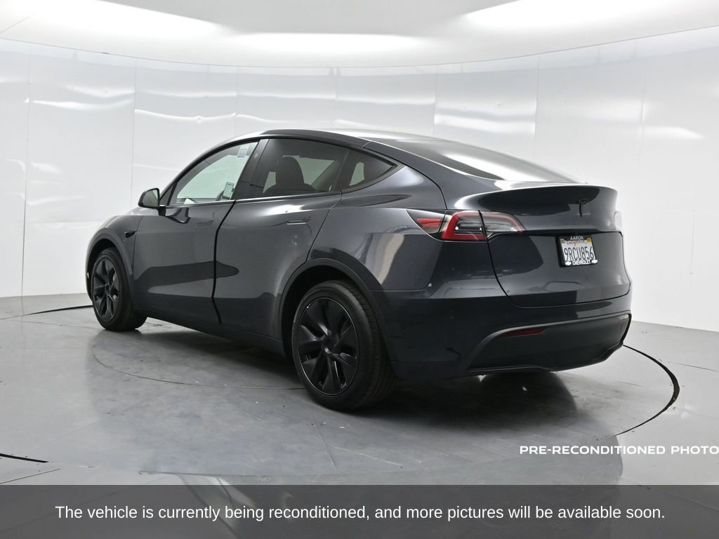 Used 2025 Tesla Model Y Long Range image 5