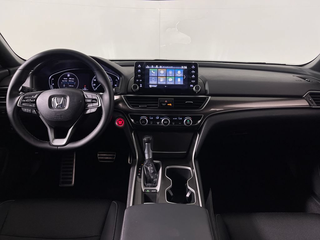 Used 2018 Honda Accord Sport image 14