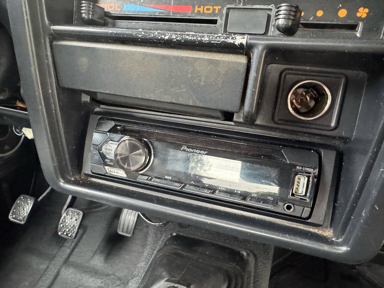 Used 1992 Suzuki Samurai JL image 13