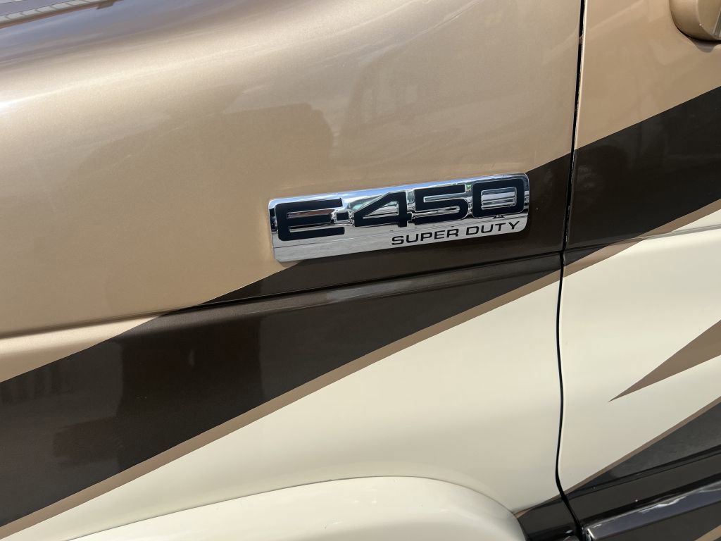 Used 2017 Ford E-450 and Econoline 450 Super Duty w/ Motorhome Prep Package image 43