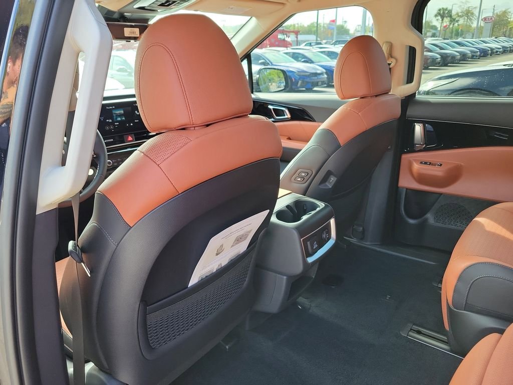 New 2026 Kia Carnival SX Prestige FWD image 17