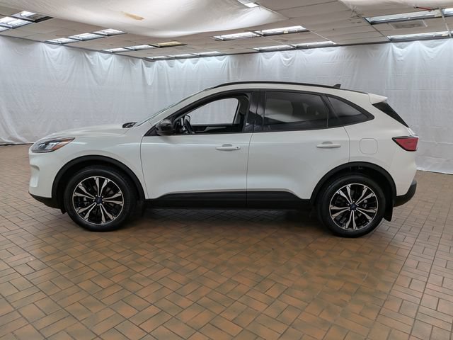 Certified 2022 Ford Escape SE w/ SE Sport Appearance Package AWD/4WD image 4