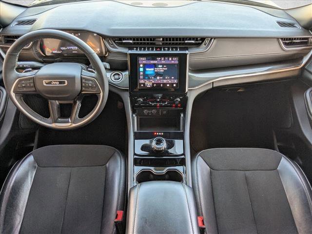 Used 2023 Jeep Grand Cherokee Altitude image 18