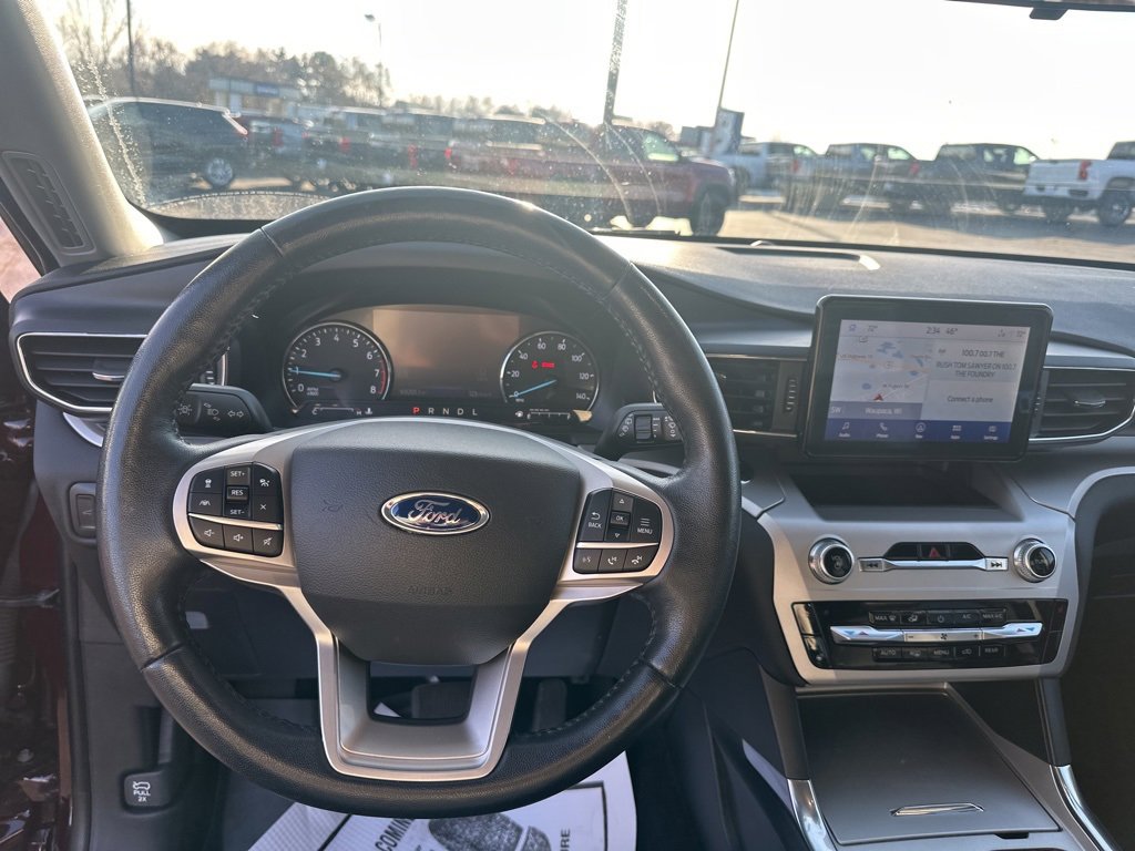 Used 2022 Ford Explorer XLT w/ Equipment Group 202A image 18