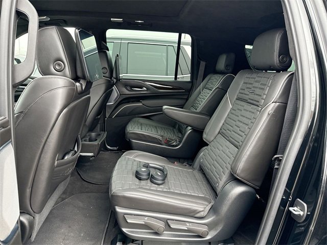Used 2023 Cadillac Escalade ESV Sport Platinum w/ LPO, ONYX Package image 13
