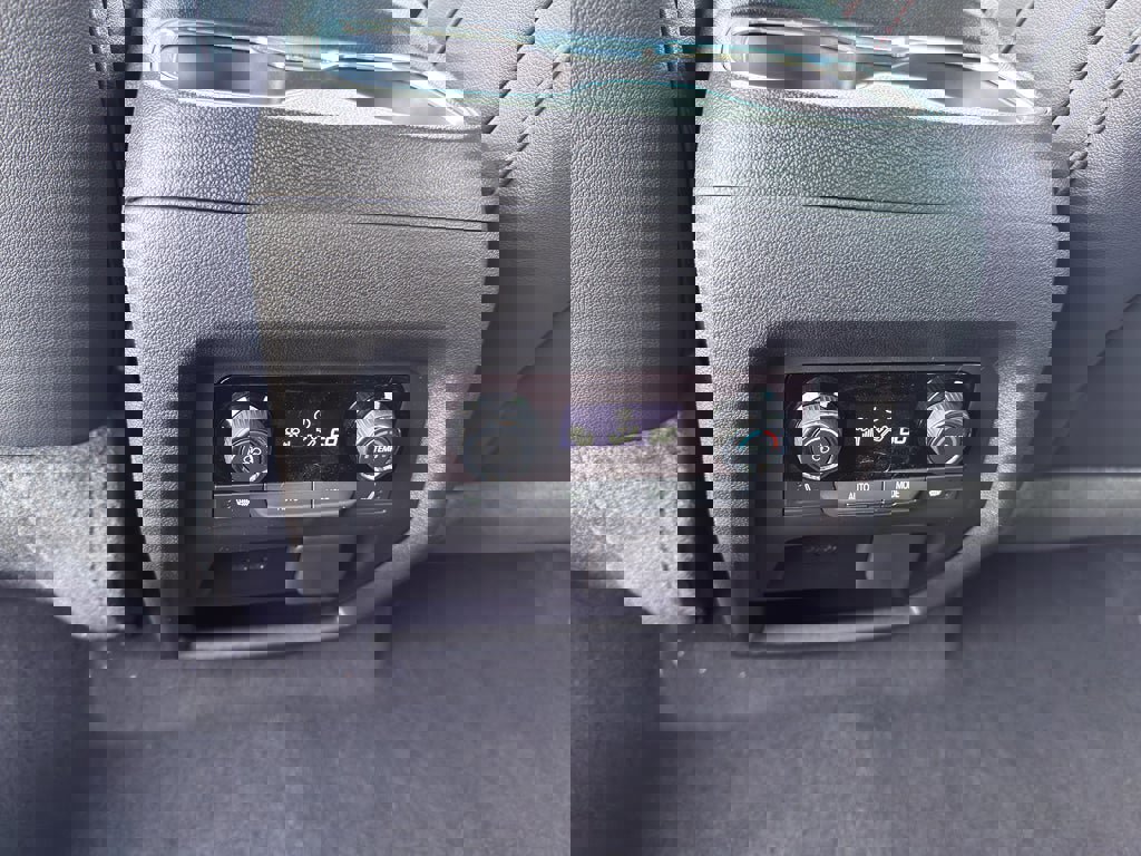 New 2026 Chevrolet Traverse RS image 25