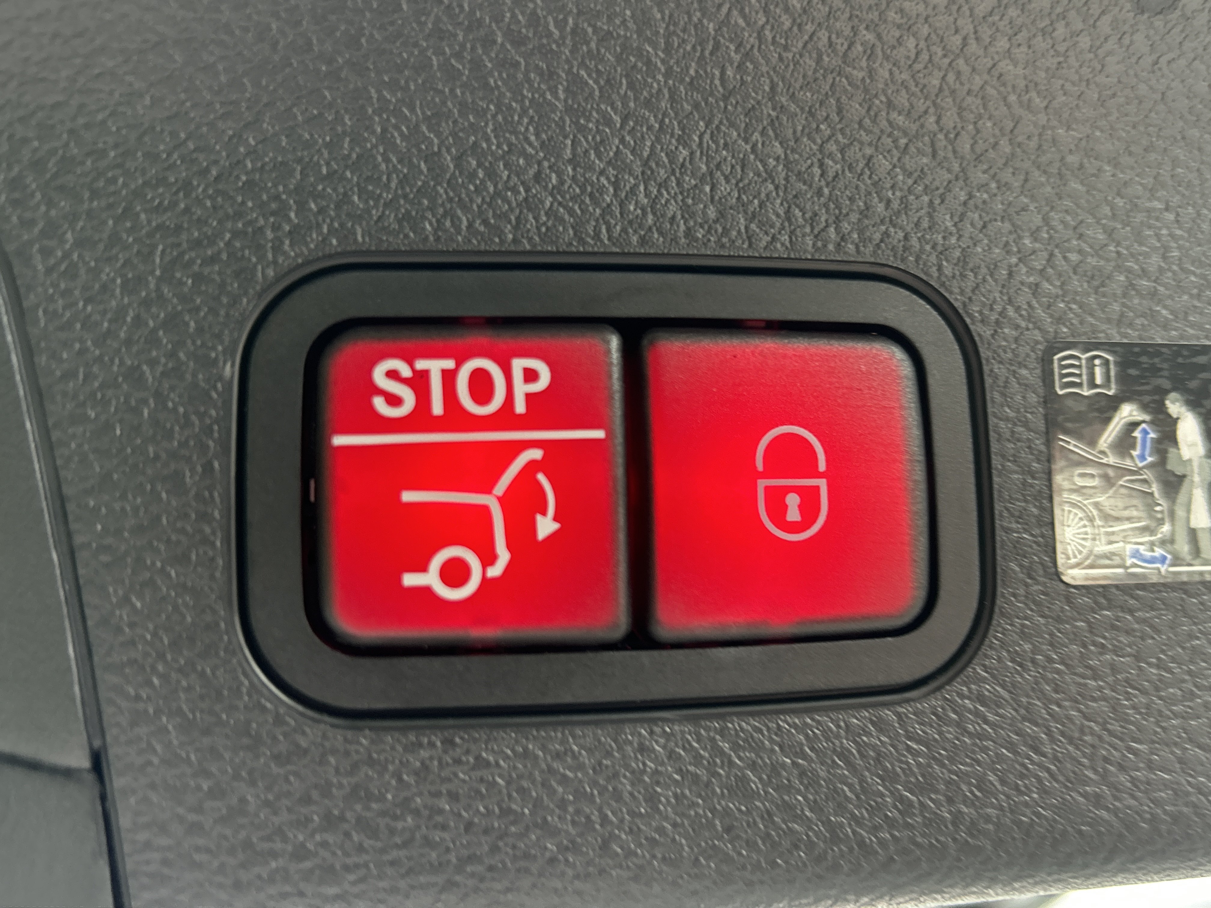 Certified 2025 Mercedes-Benz GLS 450 4MATIC image 13