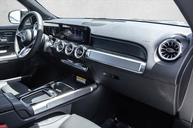 New 2026 Mercedes-Benz GLB 250 4MATIC image 26