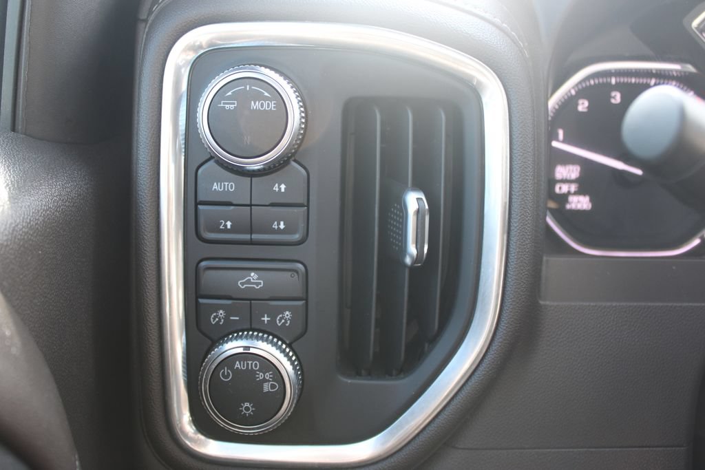 Used 2021 GMC Sierra 1500 SLE w/ X31 Off-Road Package AWD/4WD image 47