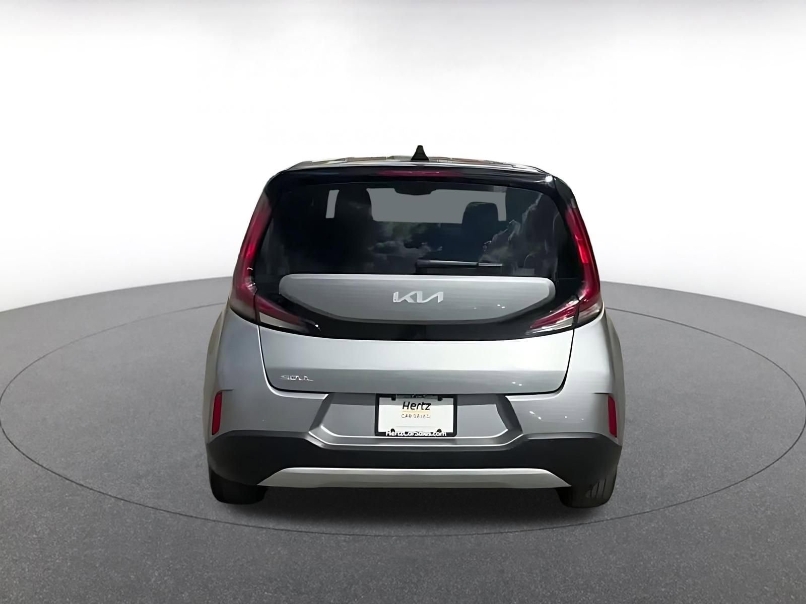 Used 2025 Kia Soul LX w/ LX Technology Package image 12