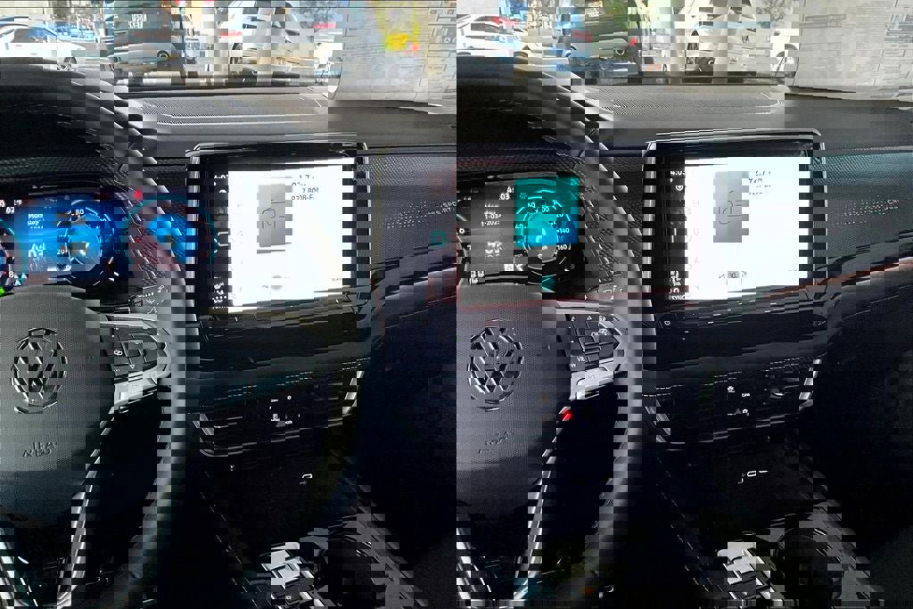 New 2026 Volkswagen Atlas Cross Sport SEL R-Line image 5