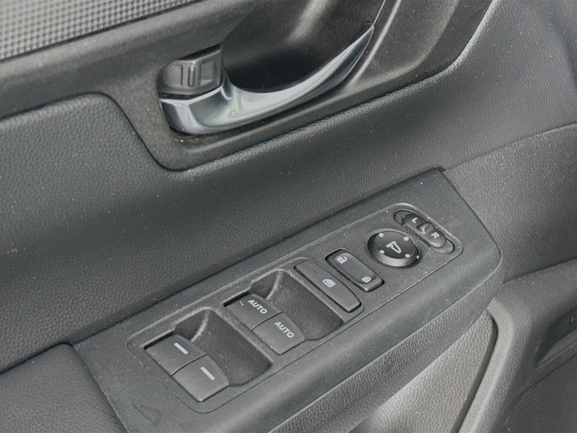 Certified 2023 Honda CR-V EX image 17