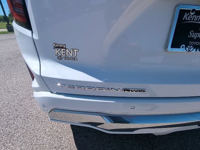 Used 2026 GMC Terrain Denali AWD/4WD image 9