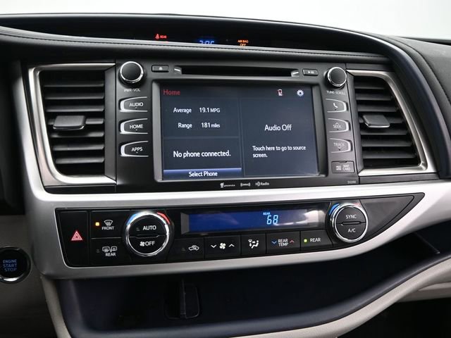 Used 2019 Toyota Highlander XLE image 13