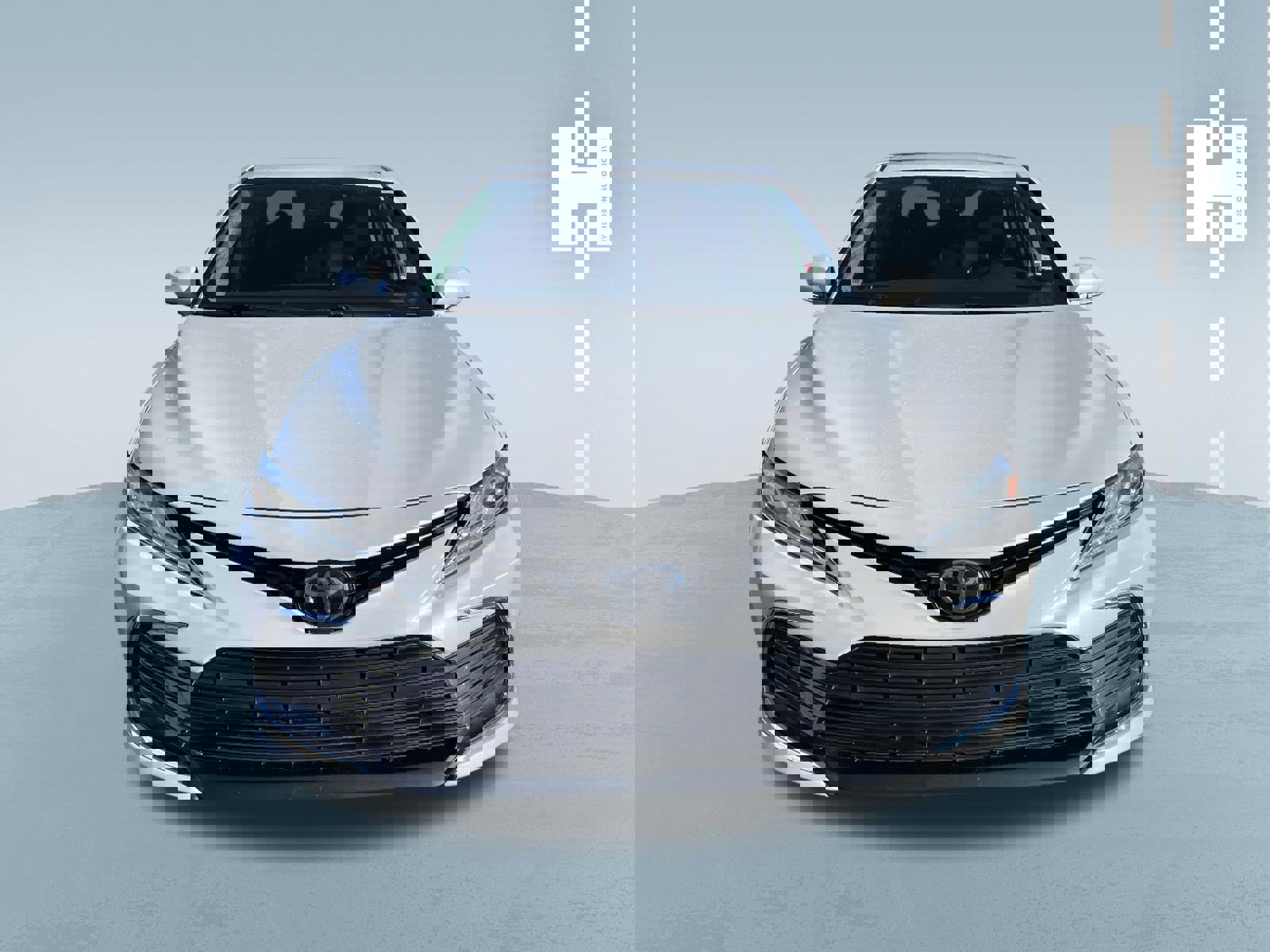 Used 2021 Toyota Camry XLE image 3