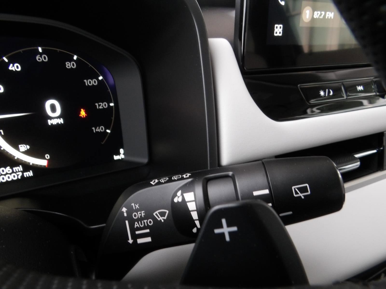 New 2026 Mitsubishi Outlander SE image 35