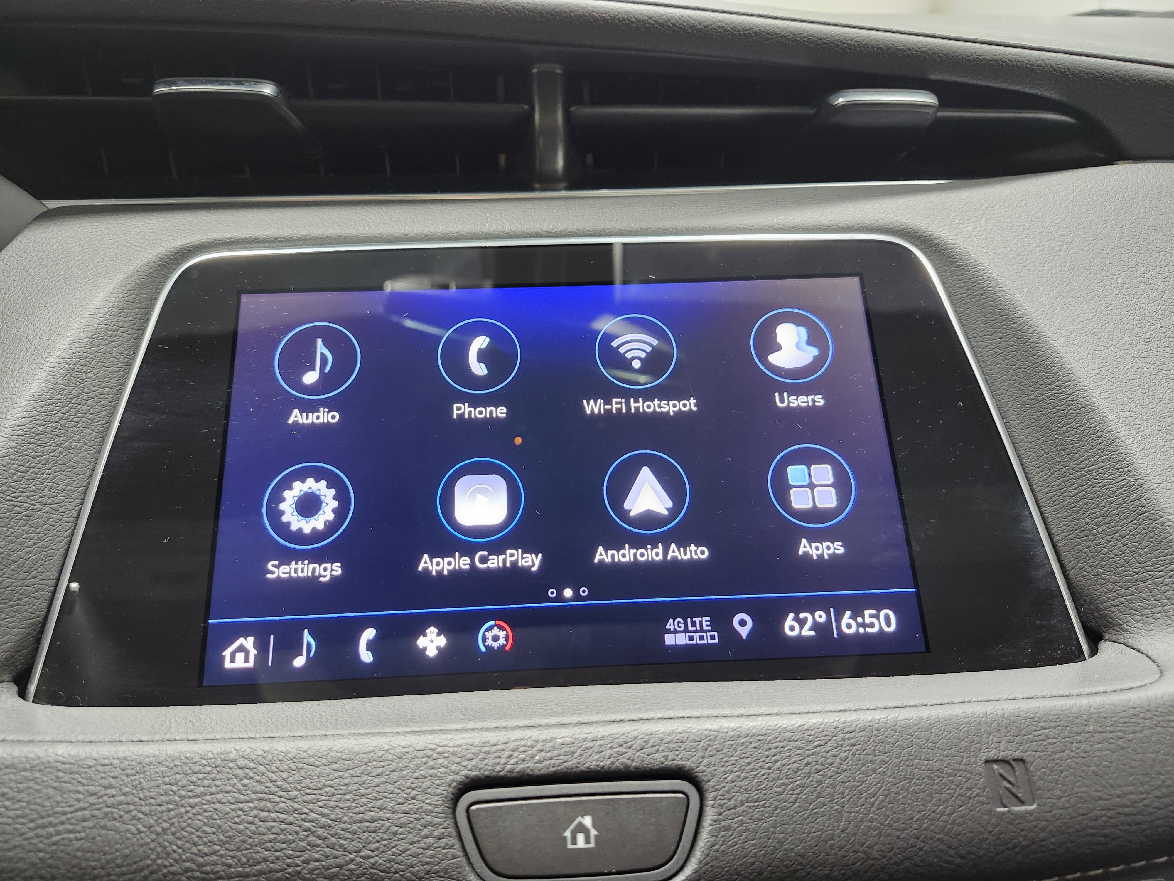 Used 2019 Cadillac XT4 Premium Luxury image 6