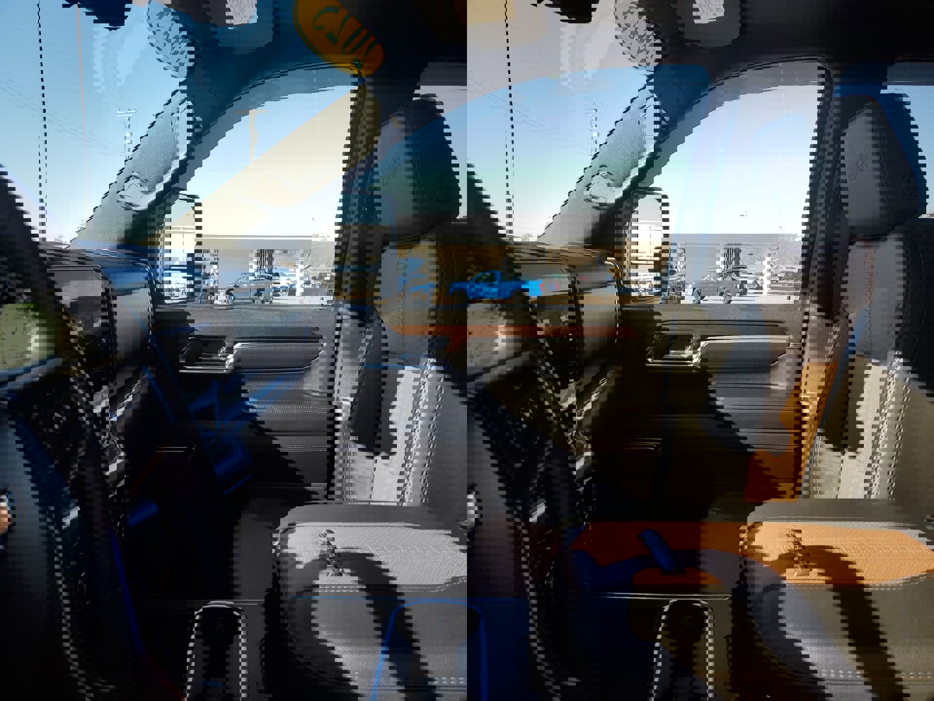 Used 2025 Chevrolet Silverado 3500 High Country w/ High Country Premium Package image 28