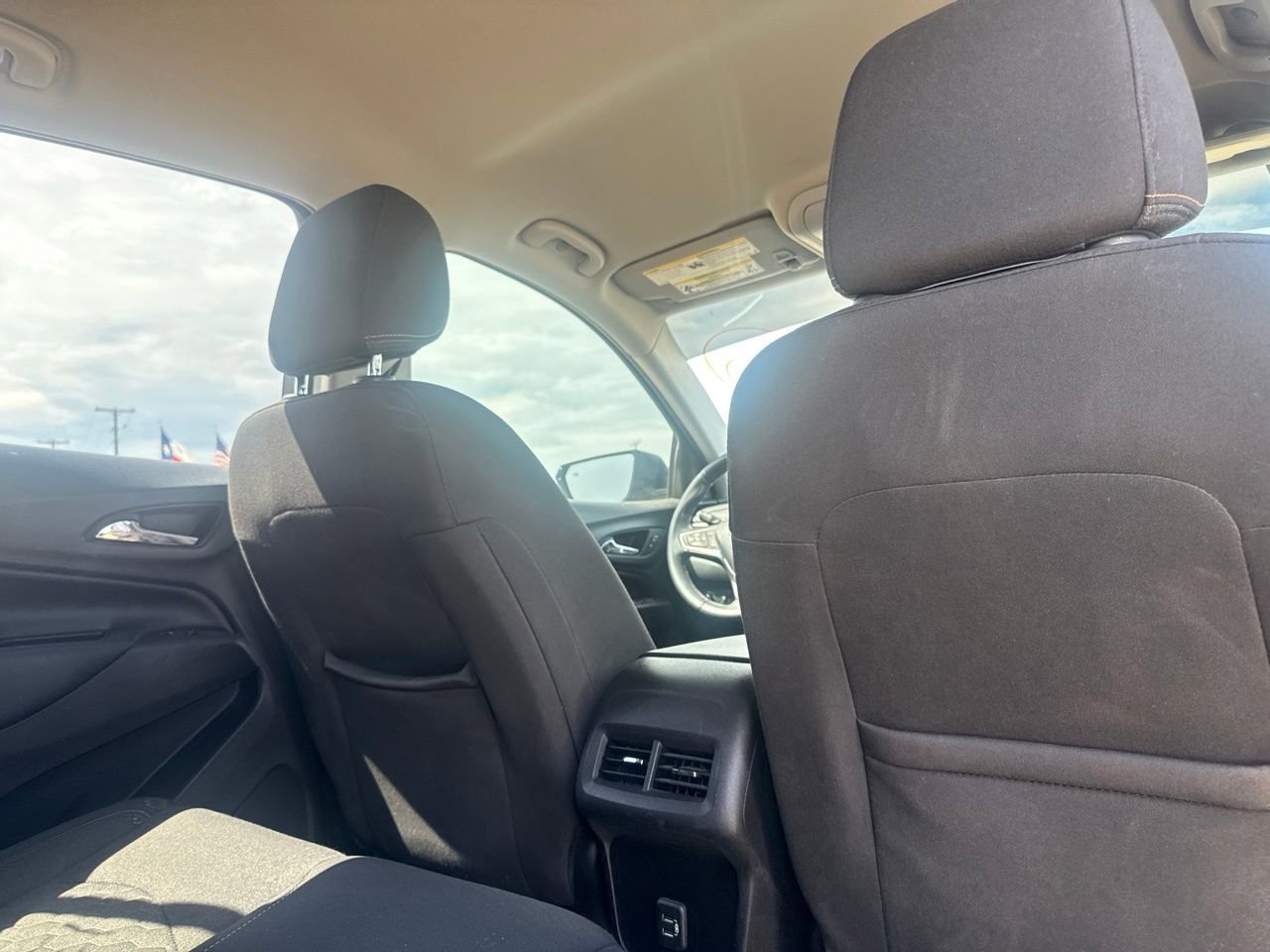 Used 2020 Chevrolet Equinox LT FWD image 28