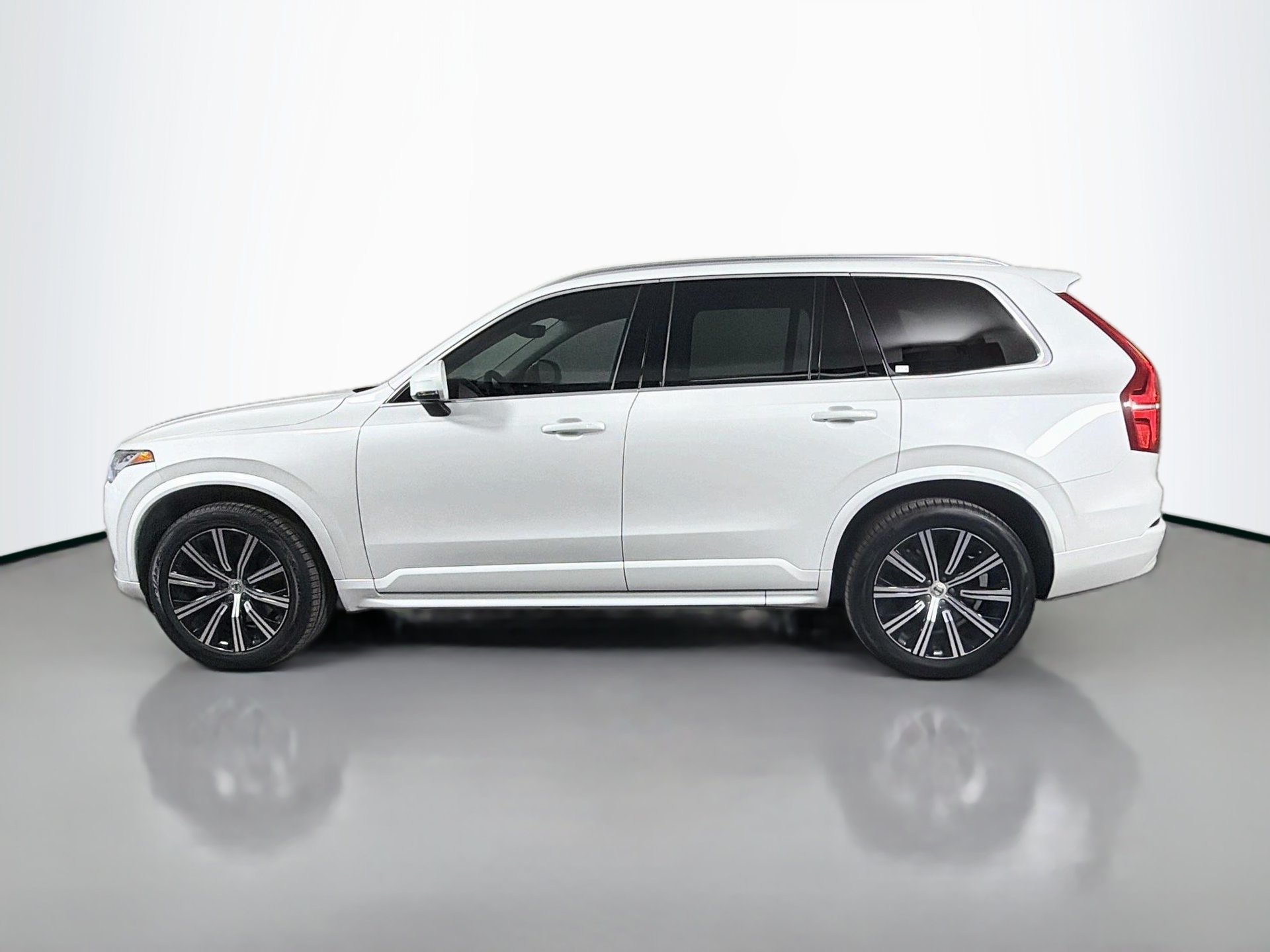Certified 2023 Volvo XC90 B6 Core w/ Protection Package Premier AWD/4WD image 9