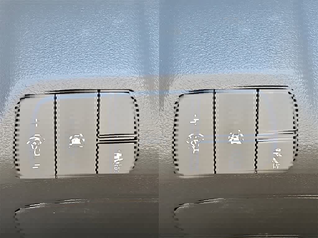 Used 2021 Hyundai Elantra SEL image 18