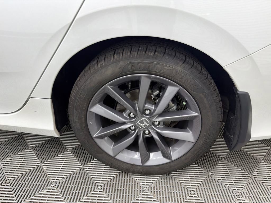Used 2019 Honda Civic EX image 19