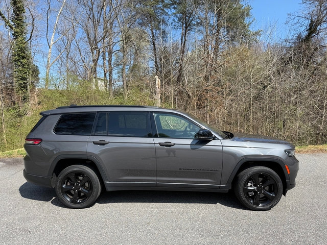 Used 2021 Jeep Grand Cherokee L Laredo AWD/4WD image 5